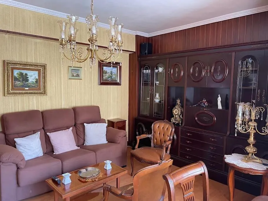 산탄데르 Piso Centro Zona Cuatro Caminos 아파트