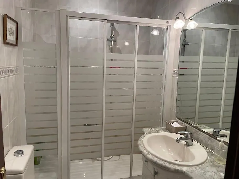 산탄데르 Piso Centro Zona Cuatro Caminos 아파트
